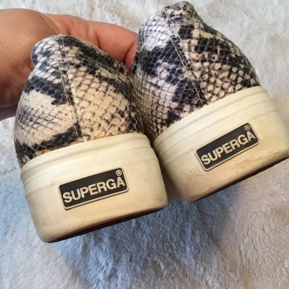 Superga Platform Gray & White Snakeskin Patterned Sneakers - 41.5/US10